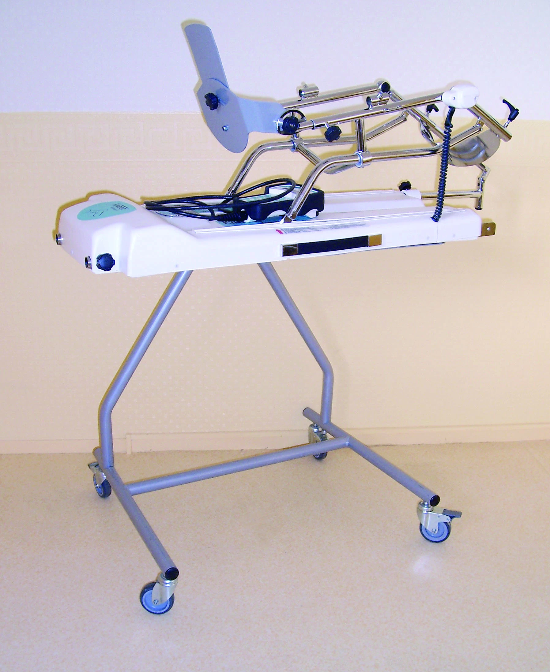 Adaptation chariot d'utilisation au lit pour Kinetec Performa™ 1 chariot